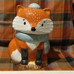 Very cute fox cookie jar.
